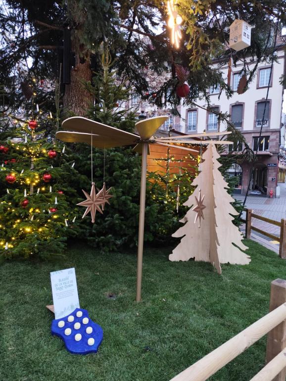 Grand Sapin du marché de Noël Strasbourg 2025