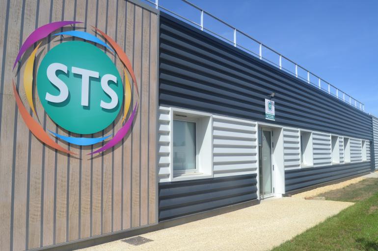STS